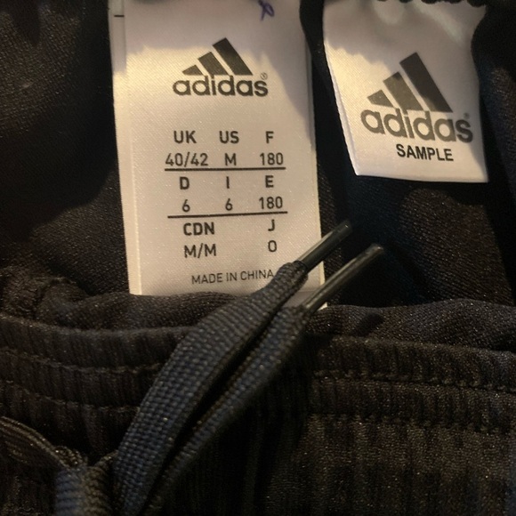 Adidas Women’s Athletic Pants Size Medium - Picture 11 of 11